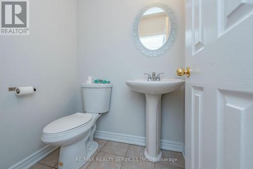 130 Royal Appian Crescent, Vaughan, ON - Indoor Photo Showing Bathroom