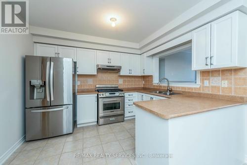 130 Royal Appian Crescent, Vaughan, ON - Indoor Photo Showing Kitchen With Double Sink