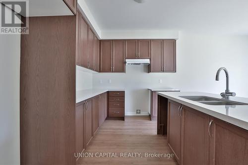 47 Donald Ingram Crescent, Georgina, ON - Indoor Photo Showing Kitchen With Double Sink