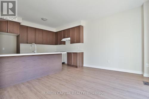 47 Donald Ingram Crescent, Georgina, ON - Indoor Photo Showing Kitchen