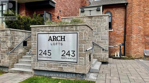 210 - 243 Perth Avenue, Toronto, ON - Outdoor