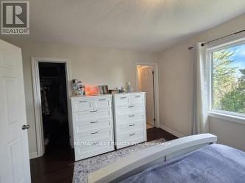 1196 Peelar Crescent, Innisfil, ON - Indoor Photo Showing Bedroom