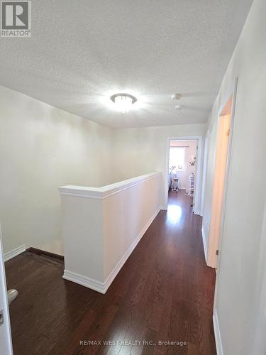 1196 Peelar Crescent, Innisfil, ON - Indoor Photo Showing Other Room