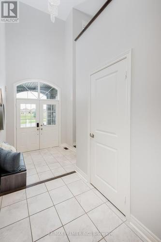 126 Barrow Avenue, Bradford West Gwillimbury, ON - Indoor Photo Showing Other Room