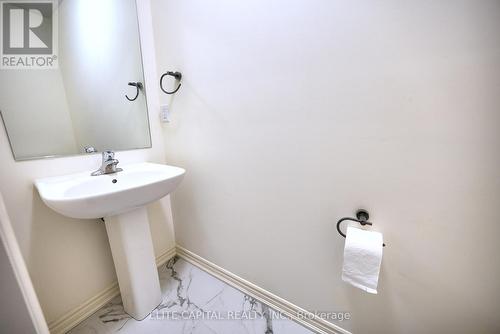 84 Holyrood Crescent, Vaughan, ON - Indoor Photo Showing Bathroom