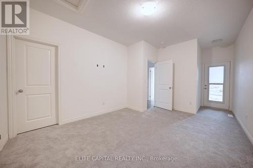 84 Holyrood Crescent, Vaughan, ON - Indoor Photo Showing Other Room