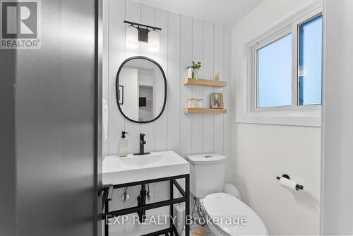 6977 Waterloo Drive, Niagara Falls (207 - Casey), ON - Indoor Photo Showing Bathroom