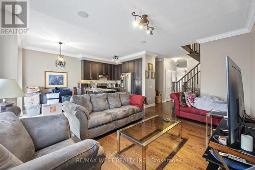 19 Kawana Road, Brampton, ON - Indoor Photo Showing Living Room