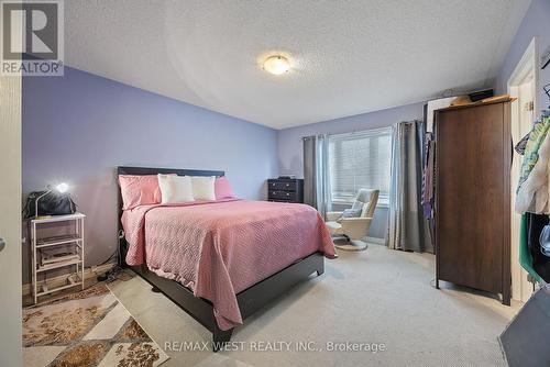 19 Kawana Road, Brampton, ON - Indoor Photo Showing Bedroom