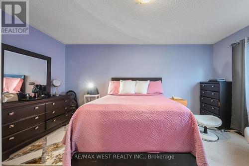 19 Kawana Road, Brampton, ON - Indoor Photo Showing Bedroom