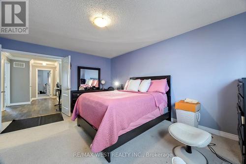 19 Kawana Road, Brampton, ON - Indoor Photo Showing Bedroom