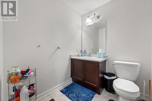 19 Kawana Road, Brampton, ON - Indoor Photo Showing Bathroom