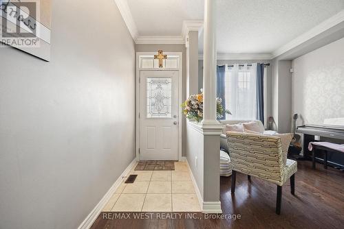 19 Kawana Road, Brampton, ON - Indoor Photo Showing Other Room