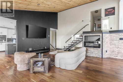 463 River Rd, Sault Ste. Marie, ON - Indoor Photo Showing Living Room