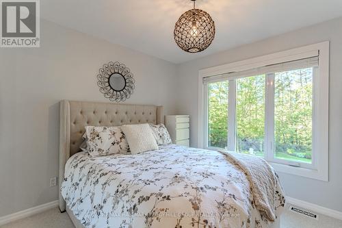 48 Lawrence Avenue, Springwater, ON - Indoor Photo Showing Bedroom