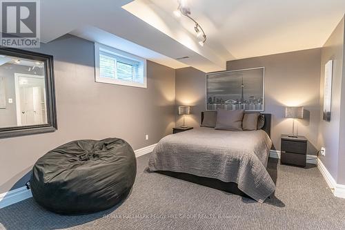 48 Lawrence Avenue, Springwater, ON - Indoor Photo Showing Bedroom