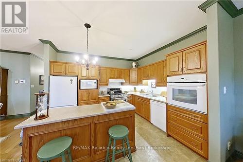 24 Bayfield Mews Lane, Bluewater (Bayfield), ON - Indoor Photo Showing Kitchen With Double Sink