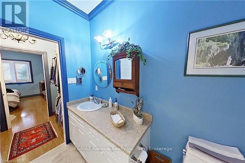 24 Bayfield Mews Lane, Bluewater (Bayfield), ON - Indoor Photo Showing Bathroom