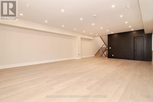 1046 Roosevelt Road, Mississauga, ON - Indoor Photo Showing Other Room