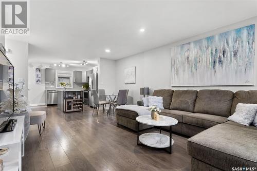 7905 Canola Avenue, Regina, SK - Indoor Photo Showing Living Room