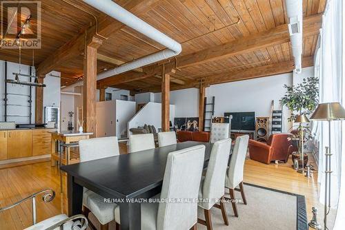 417 - 993 Queen Street W, Toronto, ON - Indoor Photo Showing Dining Room