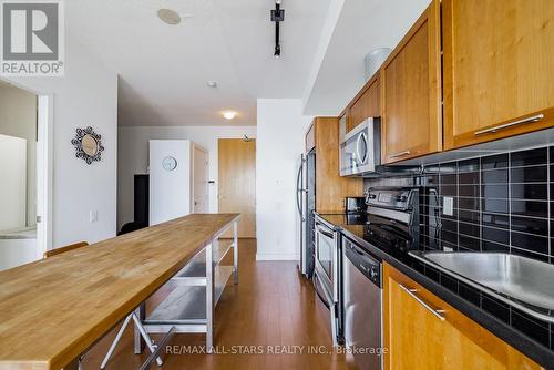 2105 - 33 Mill Street, Toronto, ON - Indoor Photo Showing Kitchen