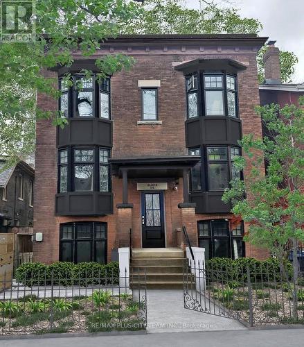 4 - 216 Seaton Street, Toronto, ON - Outdoor With Facade