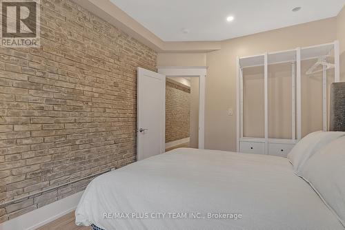 4 - 216 Seaton Street, Toronto, ON - Indoor Photo Showing Bedroom