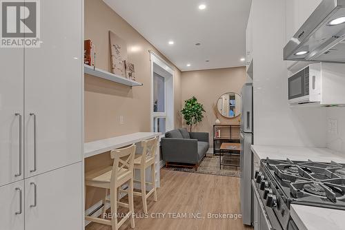 4 - 216 Seaton Street, Toronto, ON - Indoor