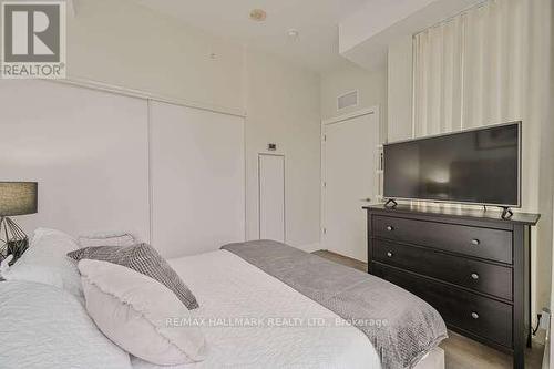 611 - 6 Parkwood Avenue, Toronto, ON - Indoor Photo Showing Bedroom