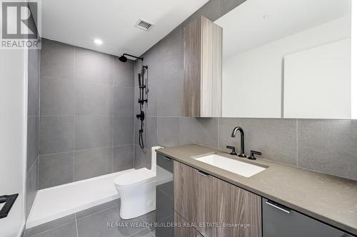 822 - 15 Mercer Street, Toronto, ON - Indoor Photo Showing Bathroom