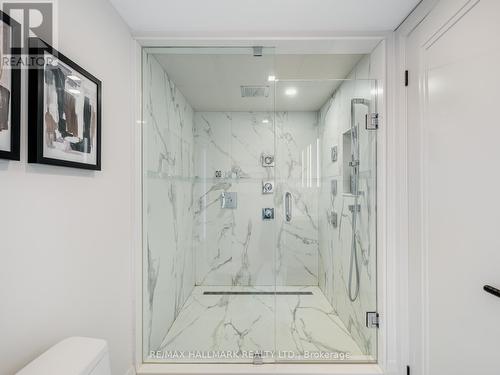 336 St Germain Avenue, Toronto, ON - Indoor Photo Showing Bathroom