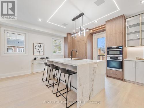 336 St Germain Avenue, Toronto, ON - Indoor Photo Showing Kitchen With Upgraded Kitchen