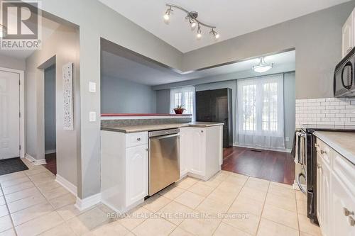 24 Madison Avenue, Orangeville, ON - Indoor