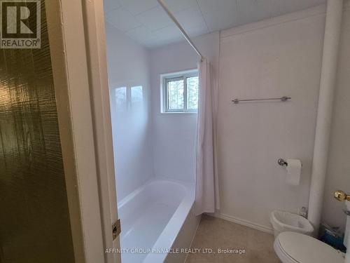 55 Parkside Drive, Kawartha Lakes (Lindsay), ON - Indoor Photo Showing Bathroom