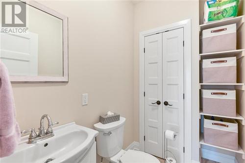 37 Kellys Road, Rideau Lakes, ON - Indoor Photo Showing Bathroom