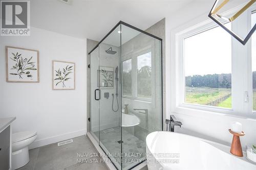 1181 Honeywood Drive, London, ON - Indoor Photo Showing Bathroom