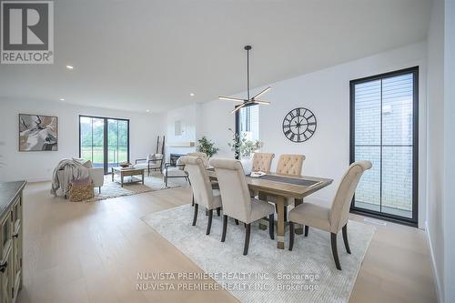 1181 Honeywood Drive, London, ON - Indoor Photo Showing Dining Room