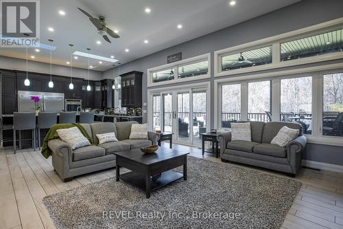 50851 O'Reillys Road S, Wainfleet (879 - Marshville/Winger), ON - Indoor Photo Showing Living Room