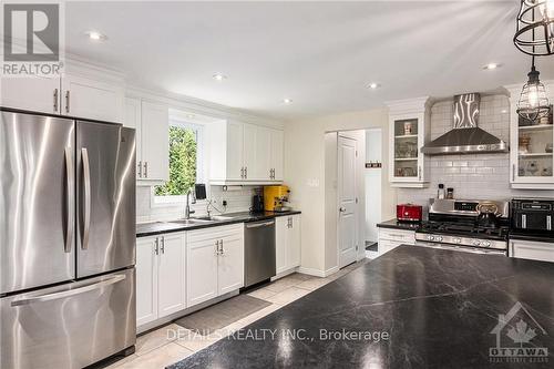 1975 Kingsley Street, Clarence-Rockland, ON - Indoor Photo Showing Kitchen With Double Sink