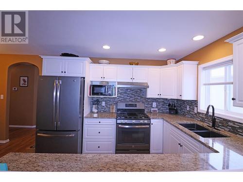 2160 Brycen Place, Grand Forks, BC - Indoor Photo Showing Kitchen With Double Sink