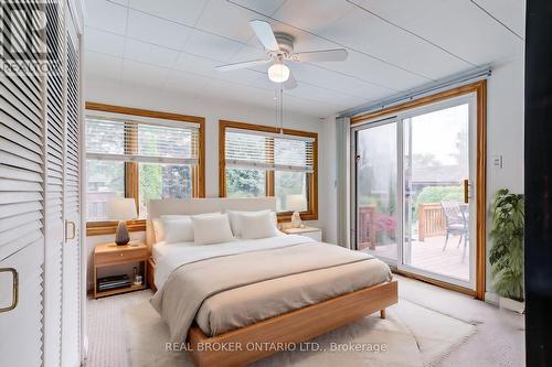 21 Gailmont Drive, Hamilton, ON - Indoor Photo Showing Bedroom