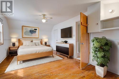 21 Gailmont Drive, Hamilton, ON - Indoor Photo Showing Bedroom