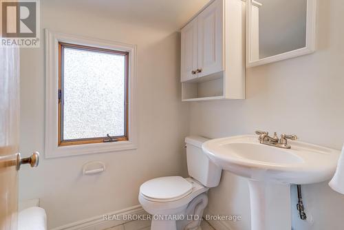 21 Gailmont Drive, Hamilton, ON - Indoor Photo Showing Bathroom