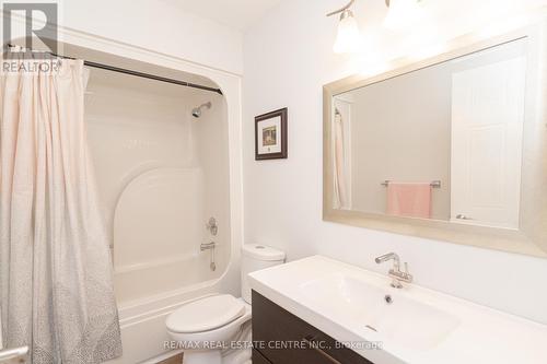 26 Eastview Crescent, Orangeville, ON - Indoor Photo Showing Bathroom