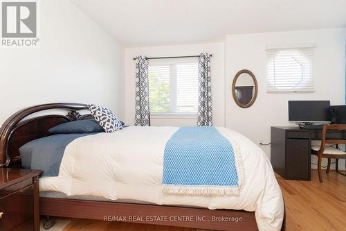 26 Eastview Crescent, Orangeville, ON - Indoor Photo Showing Bedroom