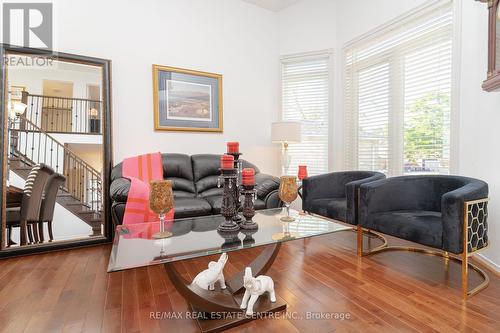 26 Eastview Crescent, Orangeville, ON - Indoor Photo Showing Living Room