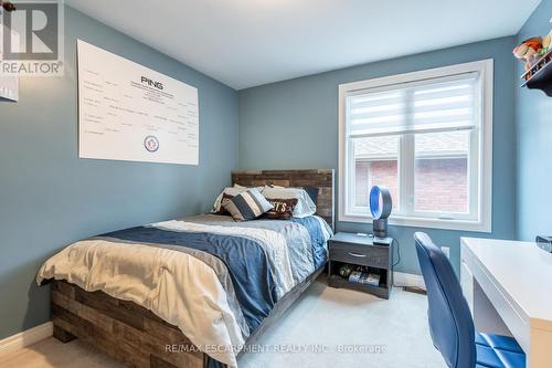 1351 Hazelton Boulevard, Burlington, ON - Indoor Photo Showing Bedroom