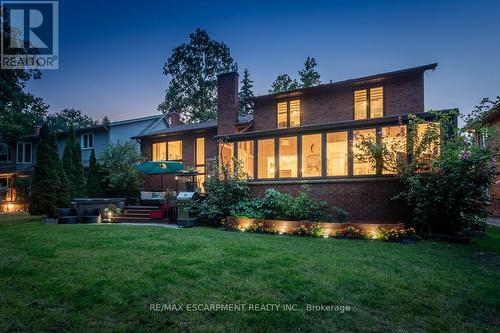 1351 Hazelton Boulevard, Burlington, ON - Outdoor