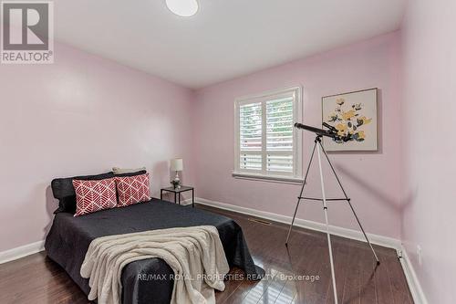 6 Wortham Drive S, Toronto, ON - Indoor Photo Showing Bedroom